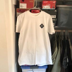 RVCA Men’s Diamond Tshirt Size Medium